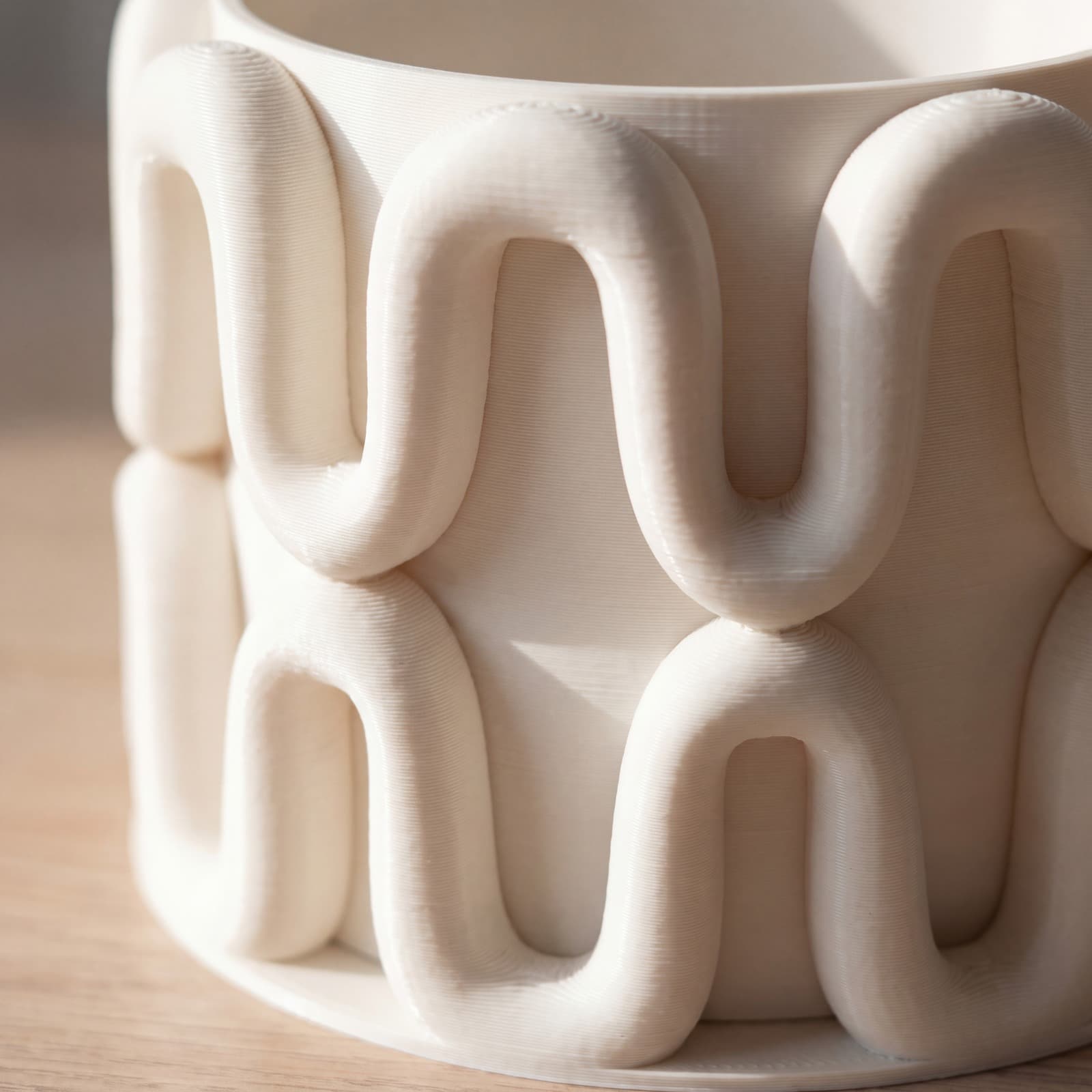 Fiora – Übertopf mit Wellenmuster aus dem 3D-Druck 3