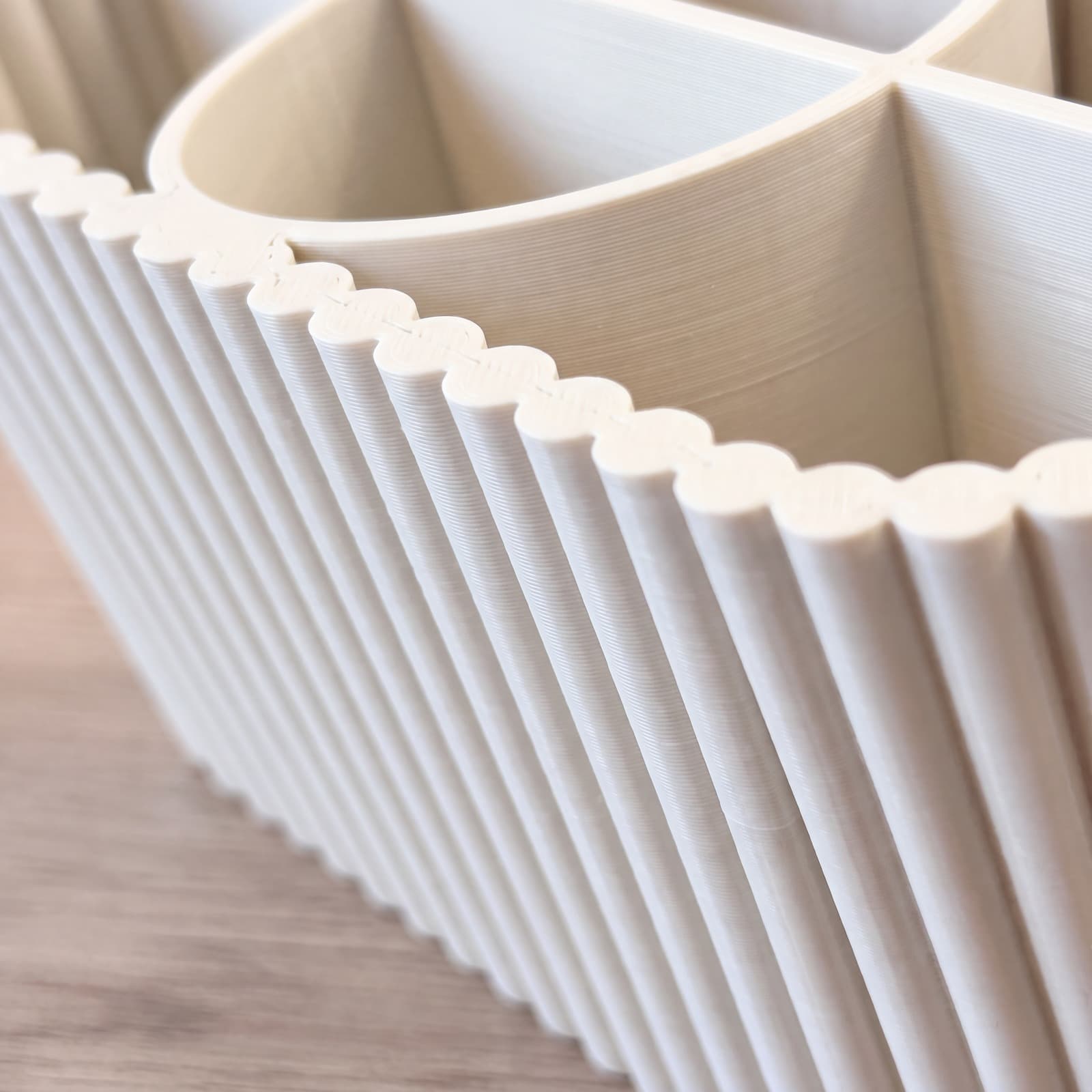 Banco – gerippter Schreibtisch-Organizer mit Fächern aus dem 3D-Druck 3