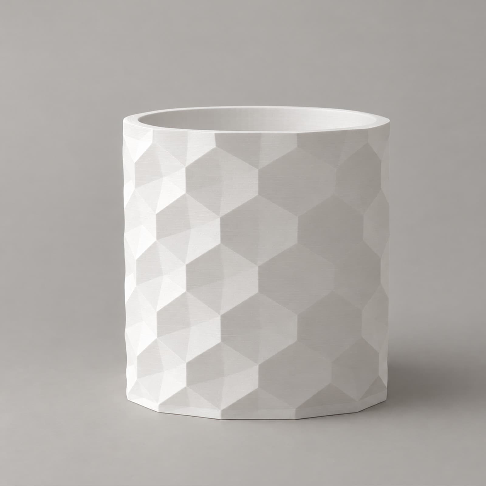 Radice – Übertopf mit großem Wabenmuster aus dem 3D-Druck