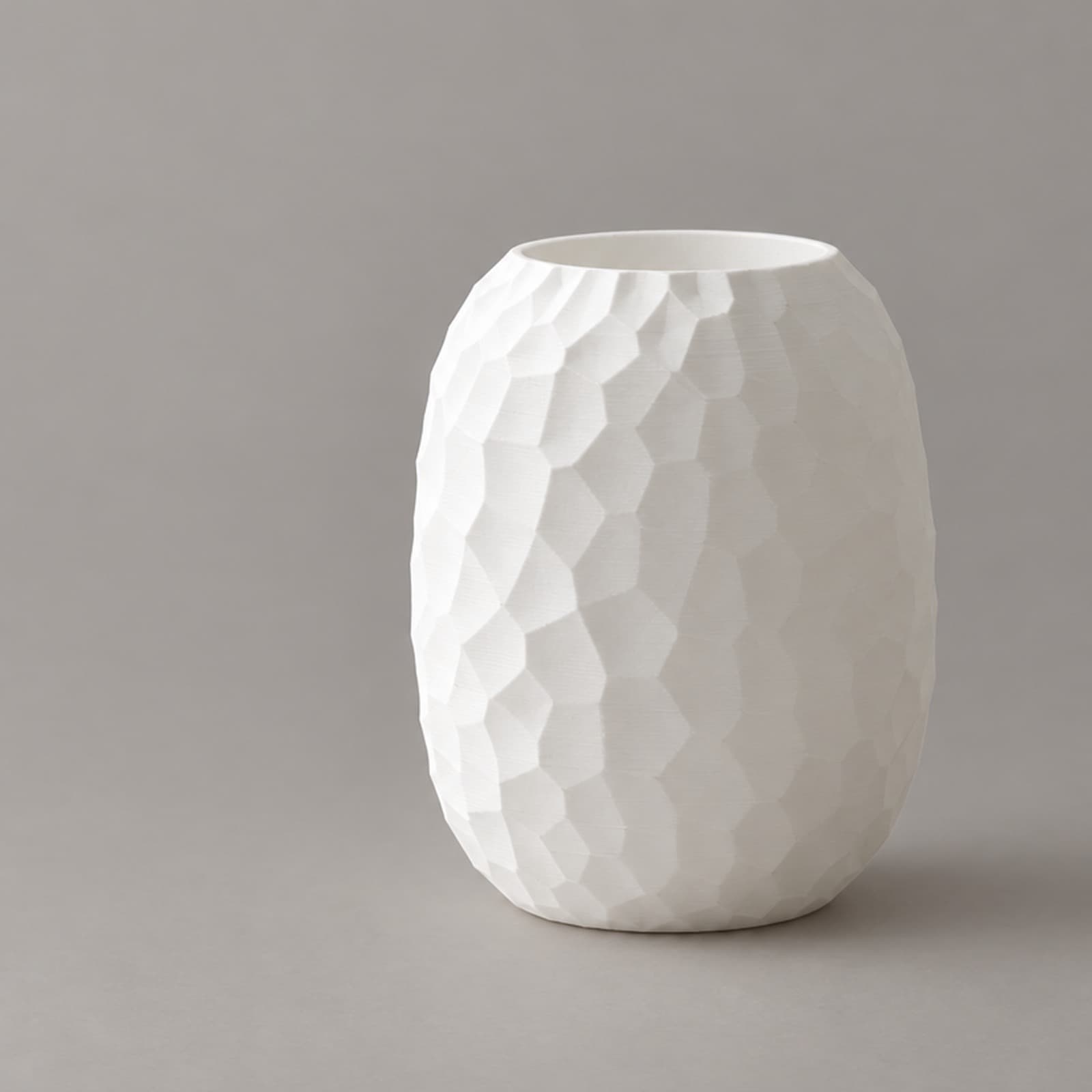 Pigna – Teelichthalter mit Schuppenstruktur aus dem 3D-Druck