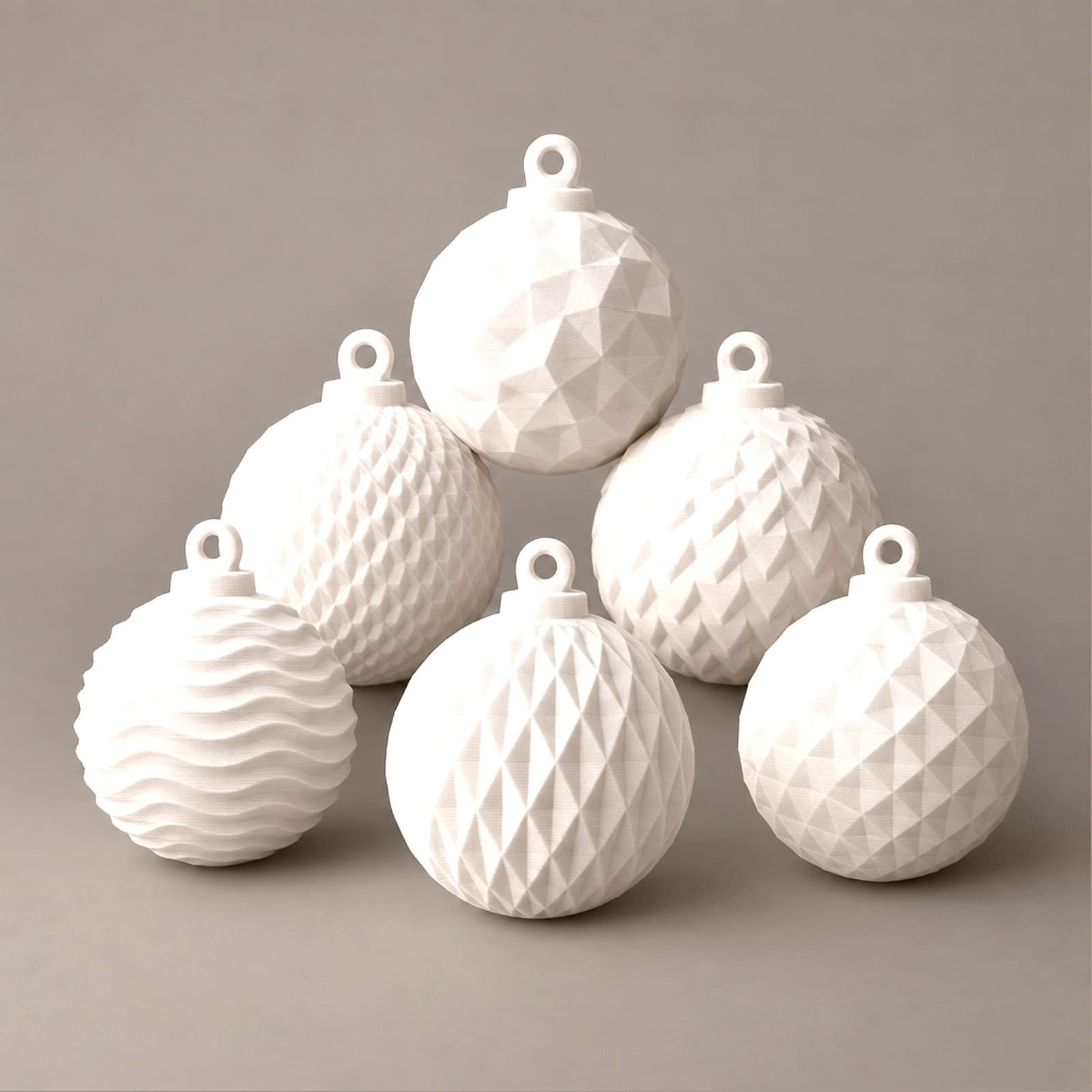 Palla – Set aus sieben Christbaumkugeln mit verschiedenen Mustern aus dem 3D-Druck