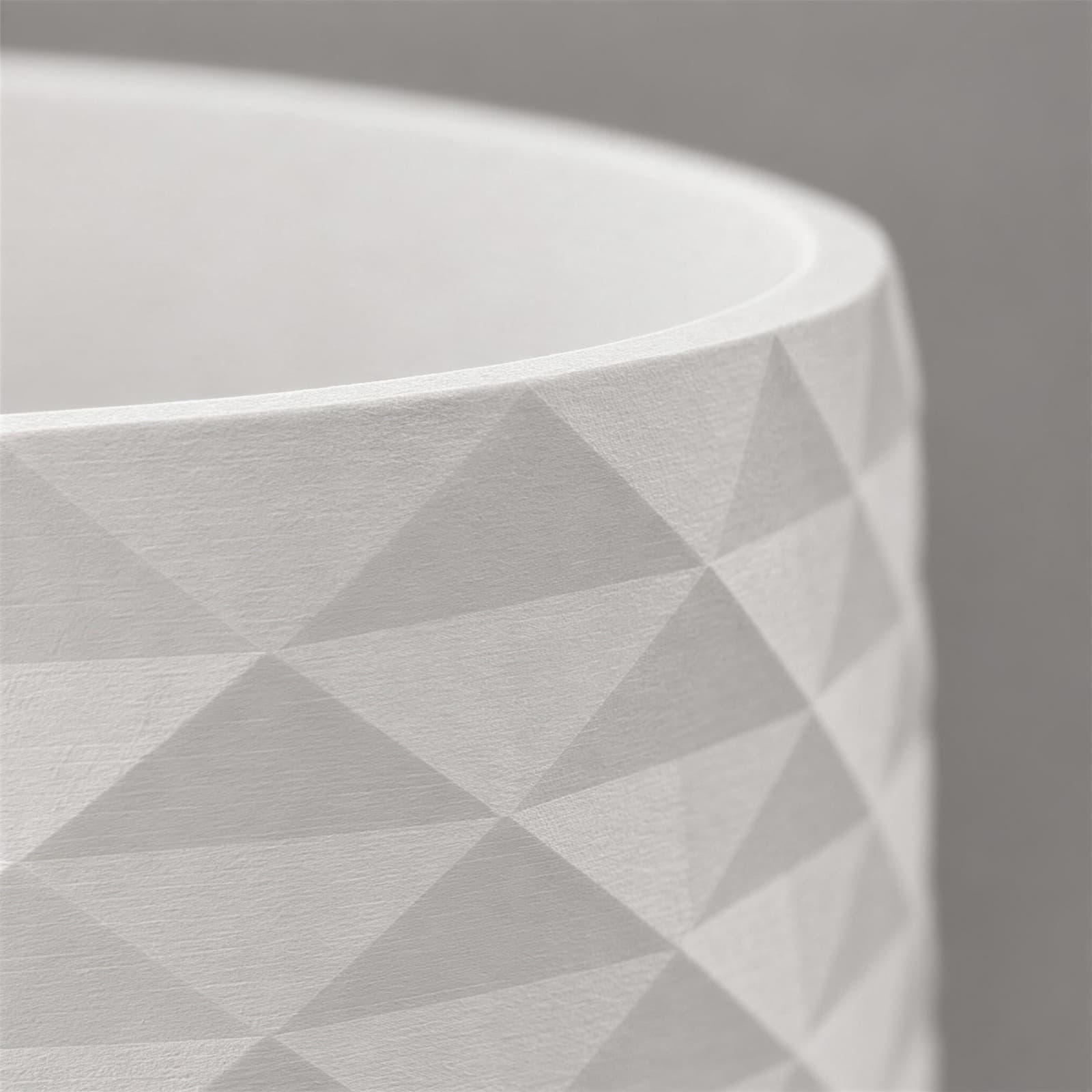 Germe – kleiner Übertopf mit eingetieftem Rautenmuster aus dem 3D-Druck 3