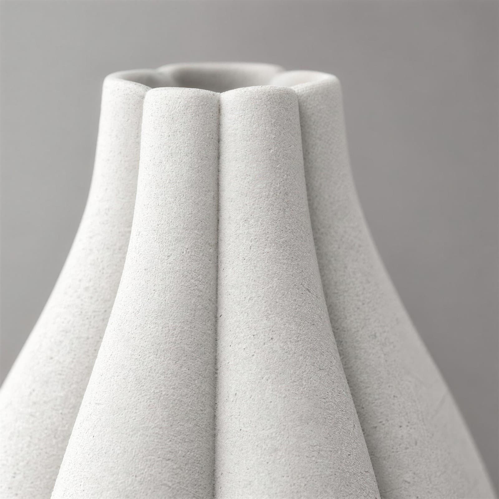 Polpo – bauchige Vase aus breiten senkrechten Wülsten aus dem 3D-Druck 3