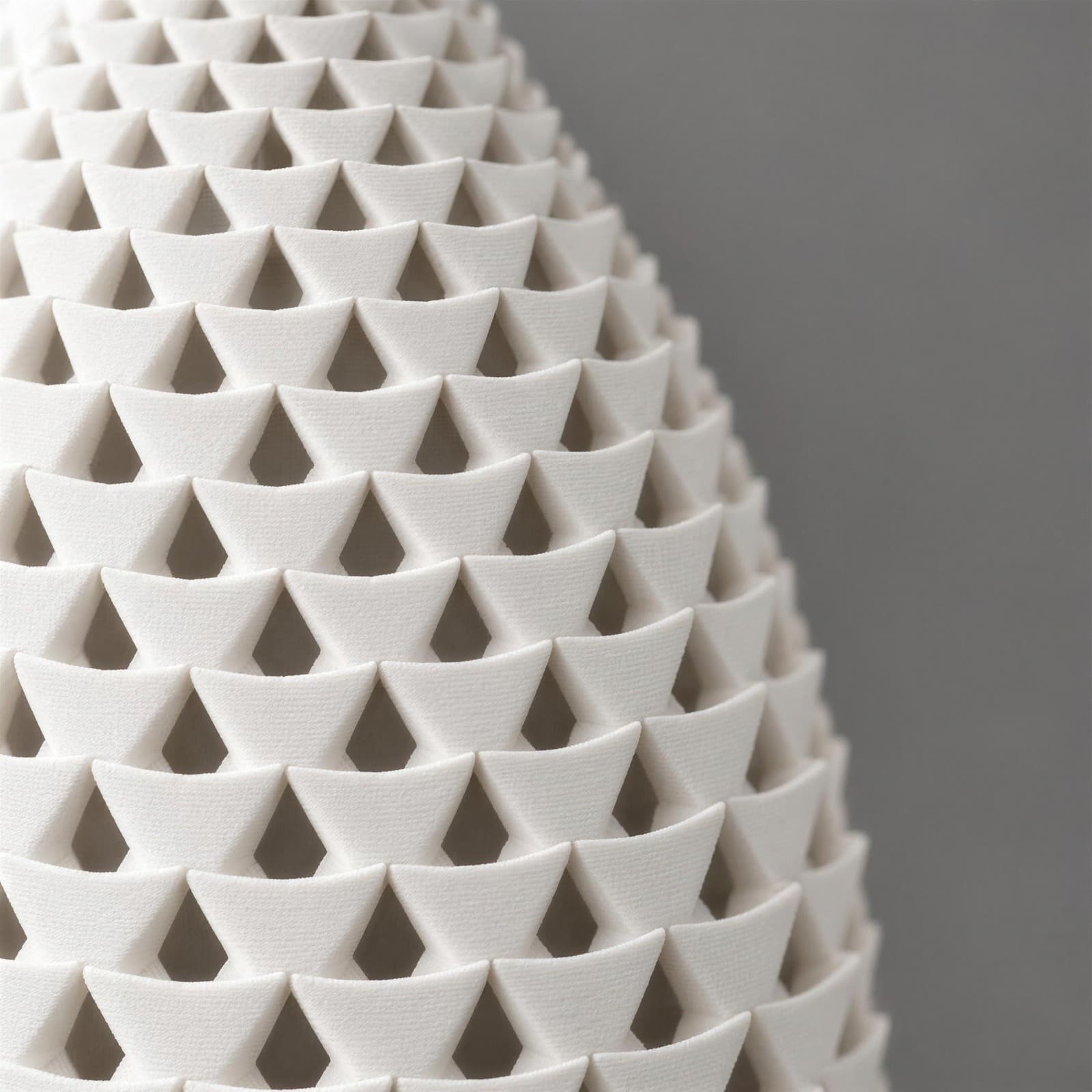 Cembro – Tannenzapfen-Windlicht für Herbst und Advent aus dem 3D-Druck 3
