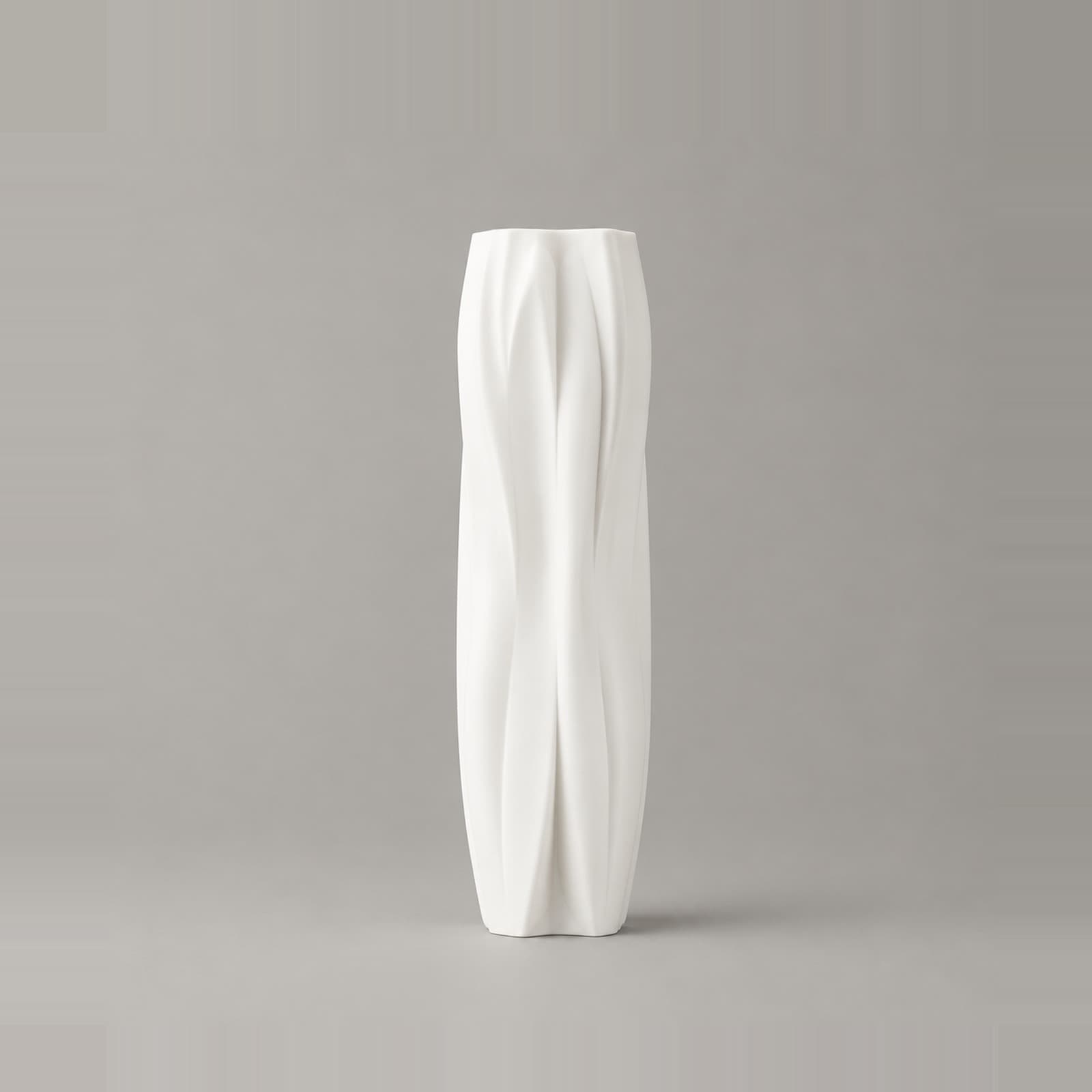 Corrente – hohe schlanke Vase mit fließend gedrehtem Körper aus dem 3D-Druck