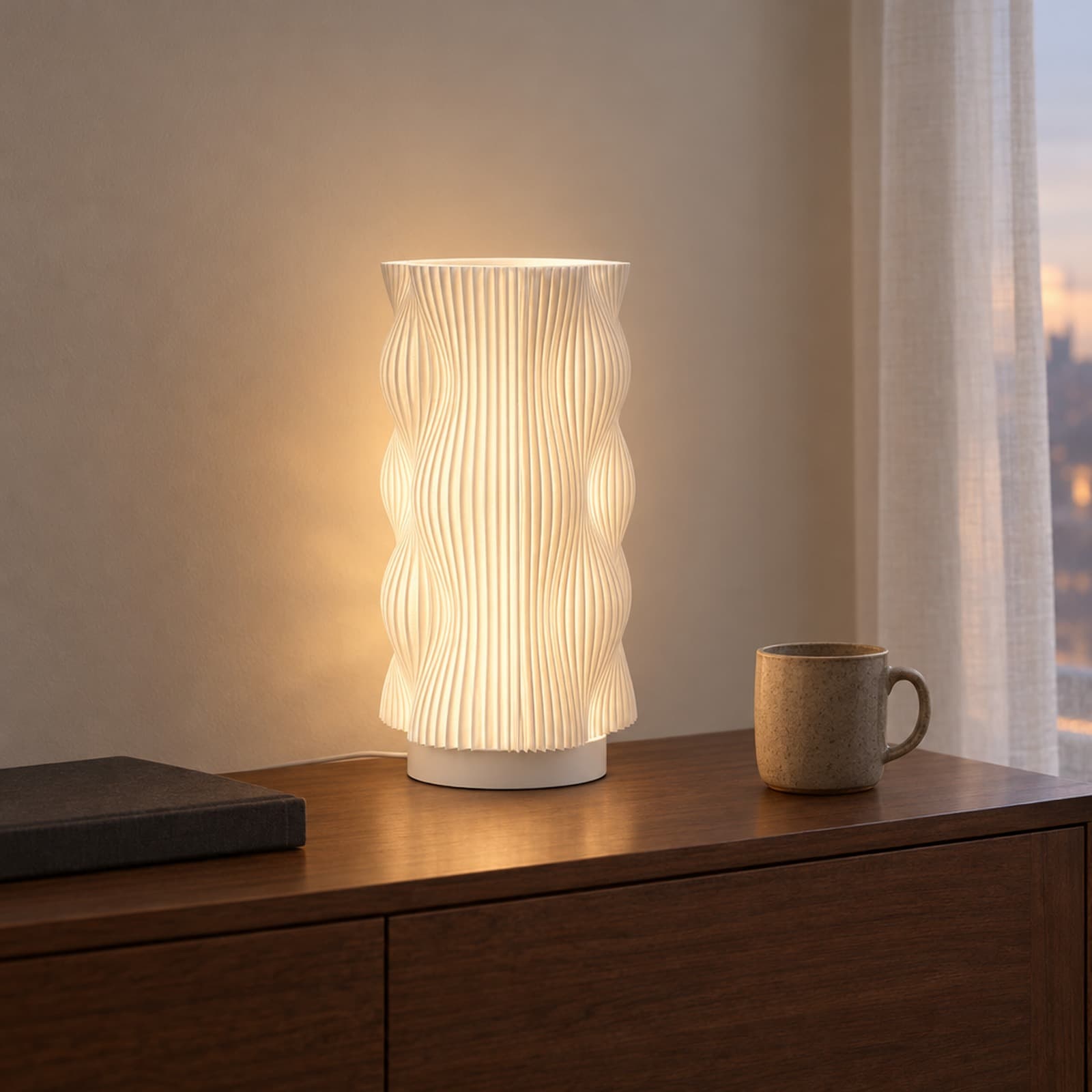 Nastro – hohe USB-Tischlampe mit Wellenzylinder und Rippenstruktur aus dem 3D-Druck 2
