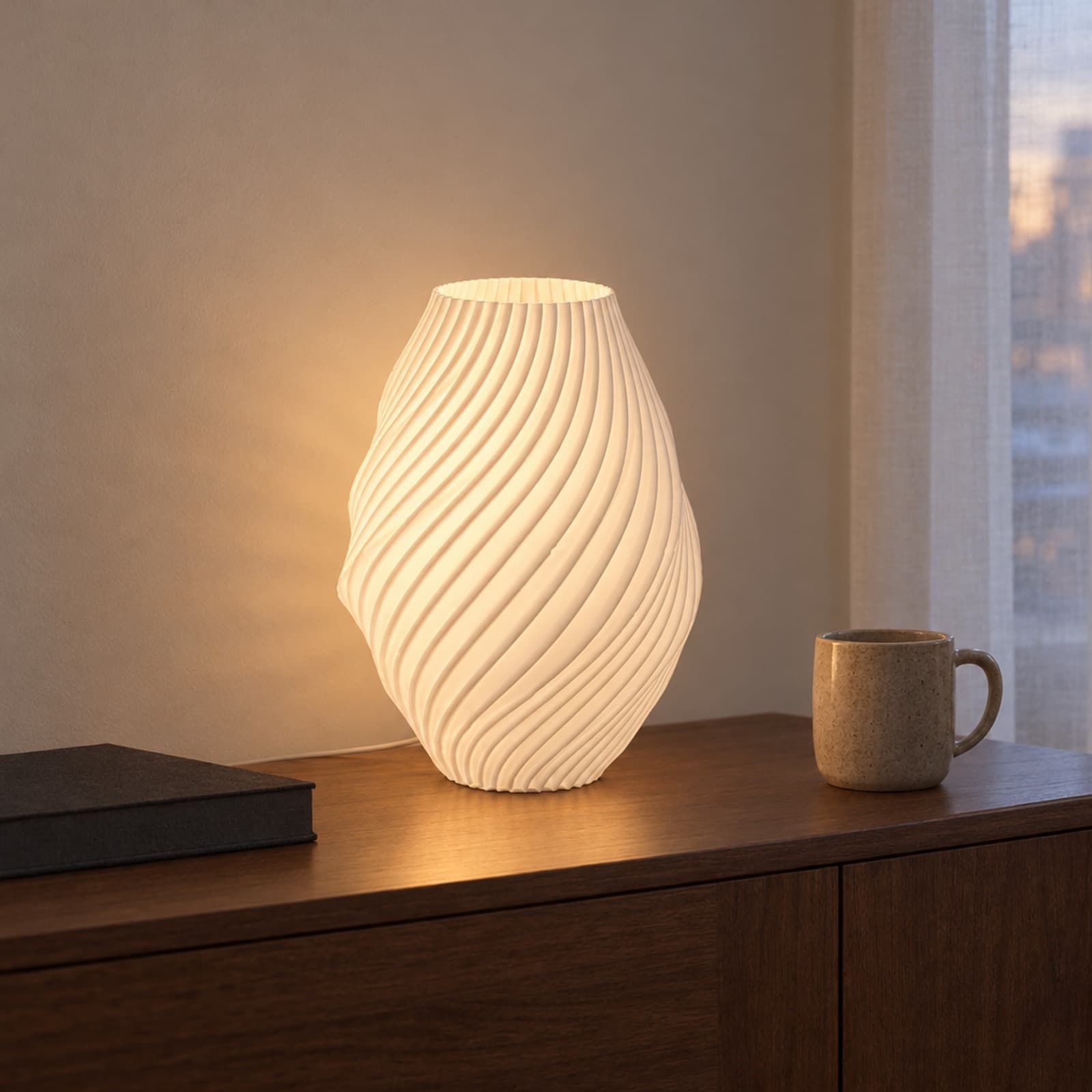 Carciofo – USB-Tischlampe in Artischockenform mit Spiralrippen aus dem 3D-Druck 2