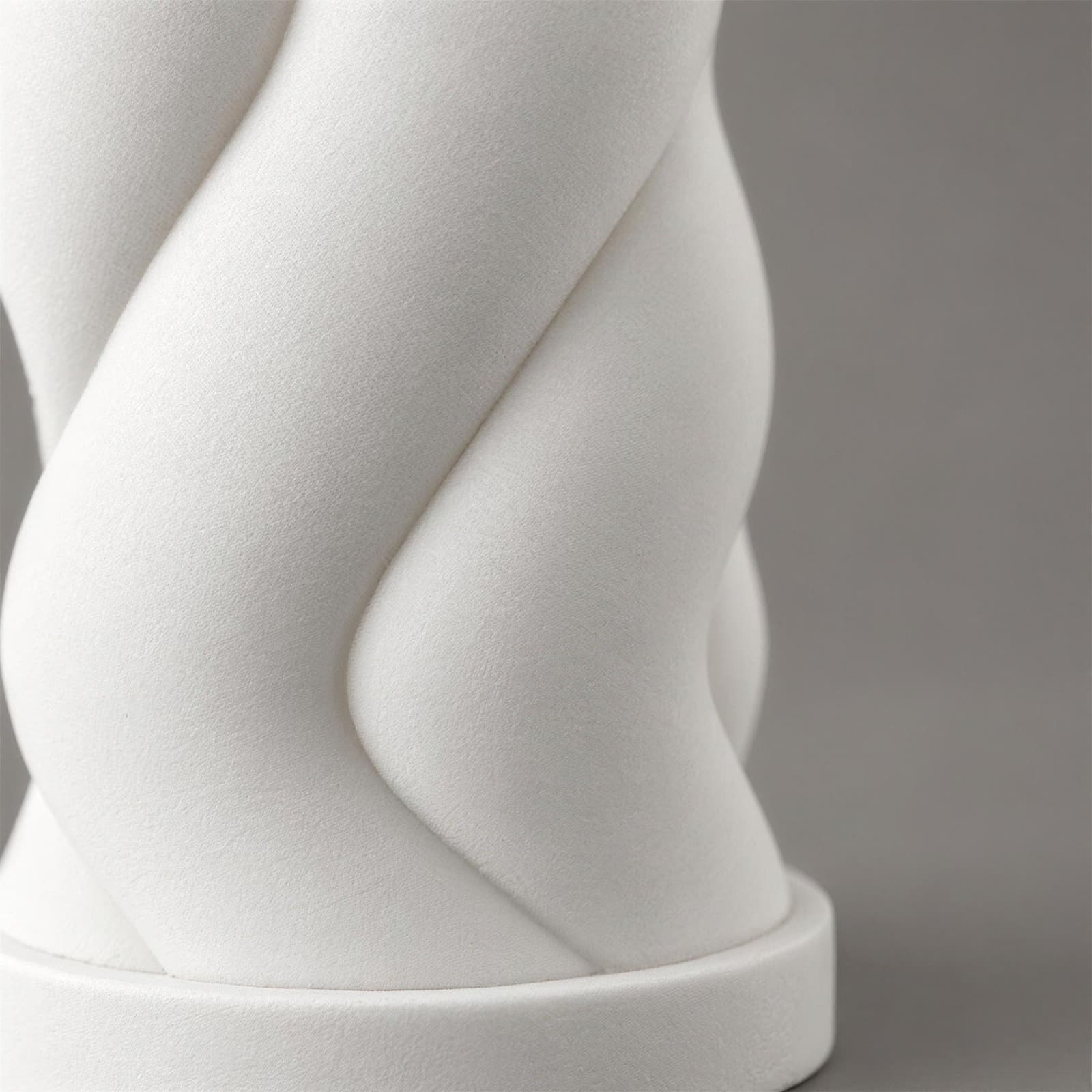 Sinuosa – USB-Tischlampe mit Wellenkontur und schlankem Schirm aus dem 3D-Druck 3