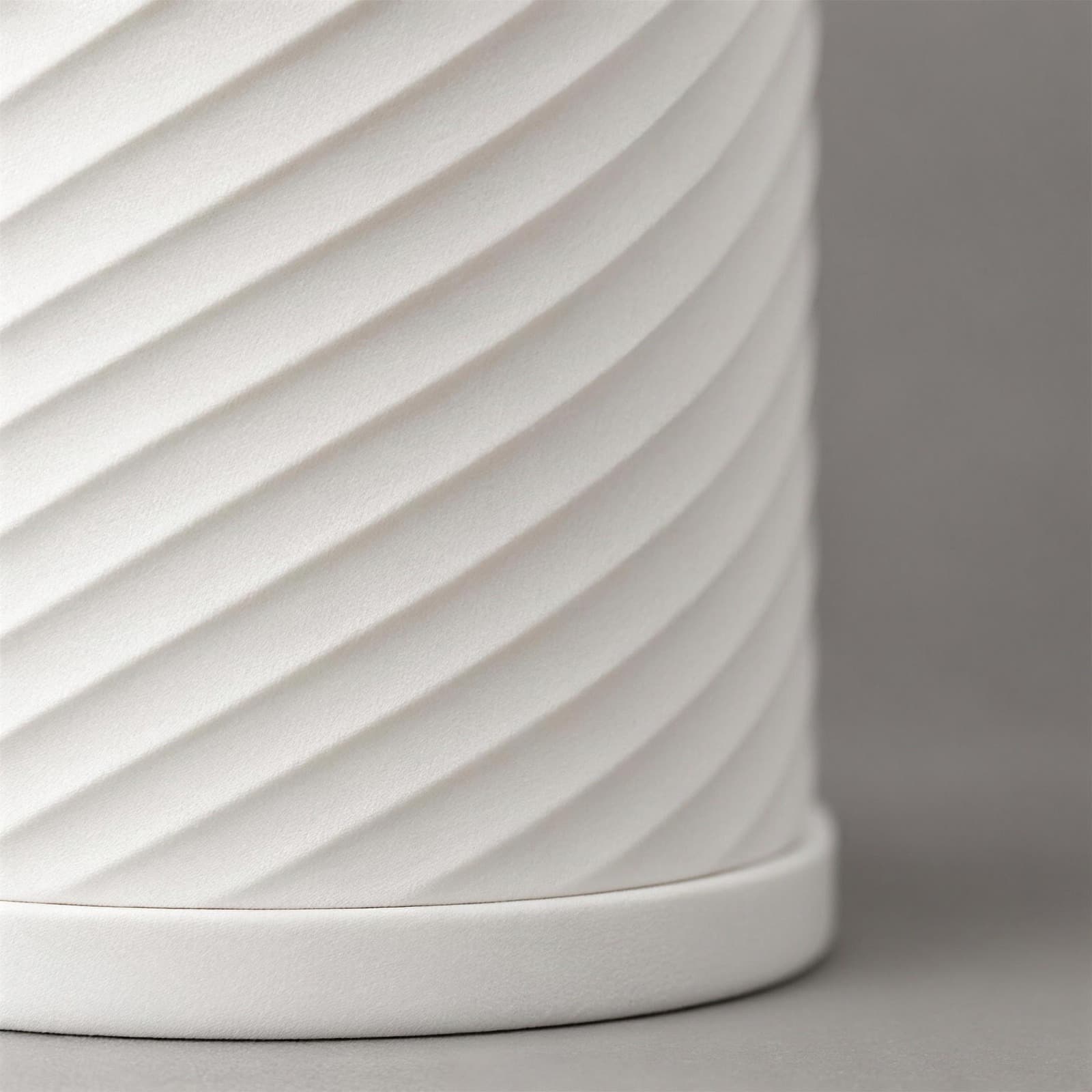 Sbieco – USB-Tischlampe mit Diagonalrippen und rundem Schirm aus dem 3D-Druck 3
