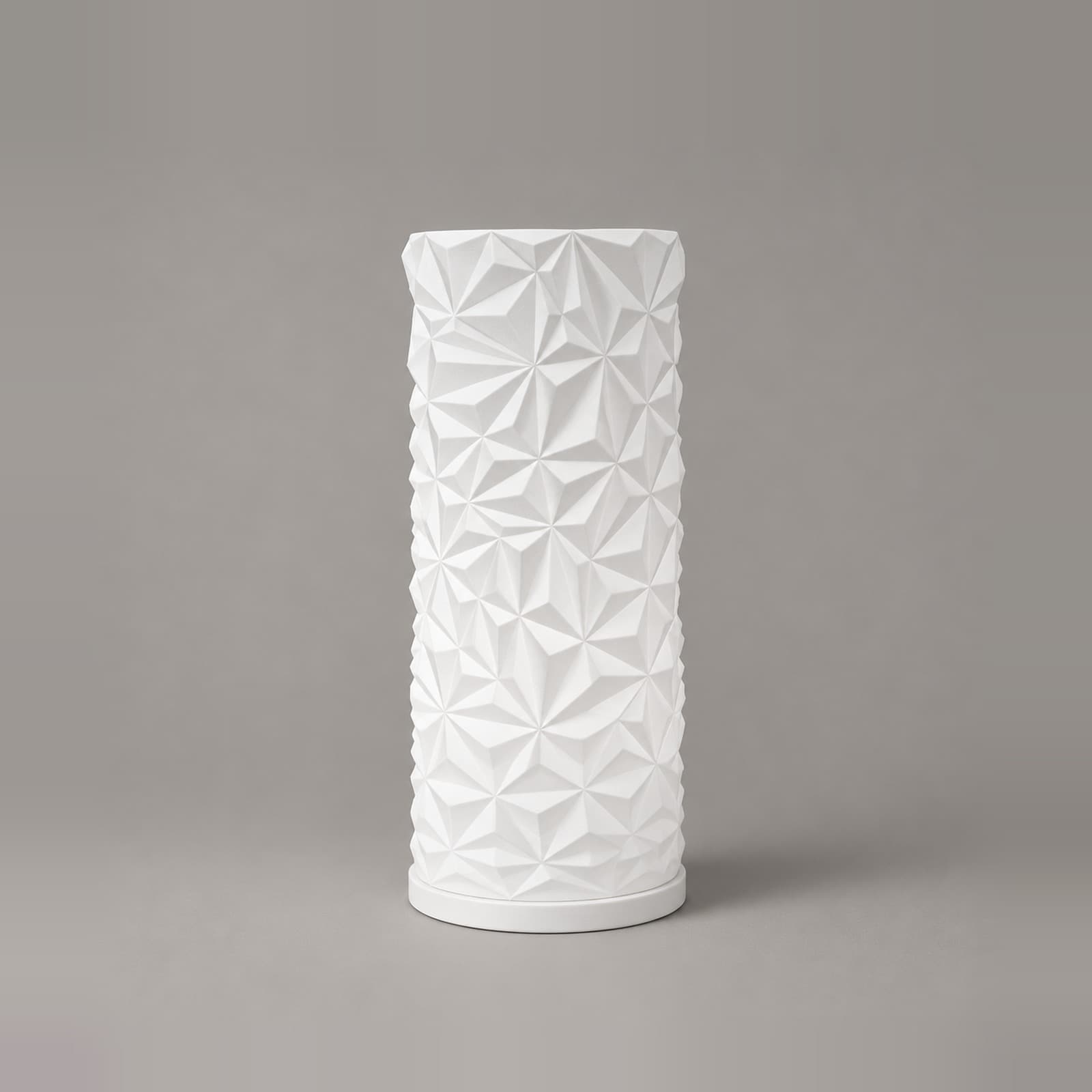 Cristallo – USB-Tischlampe mit Kristallfacetten und rundem Schirm aus dem 3D-Druck
