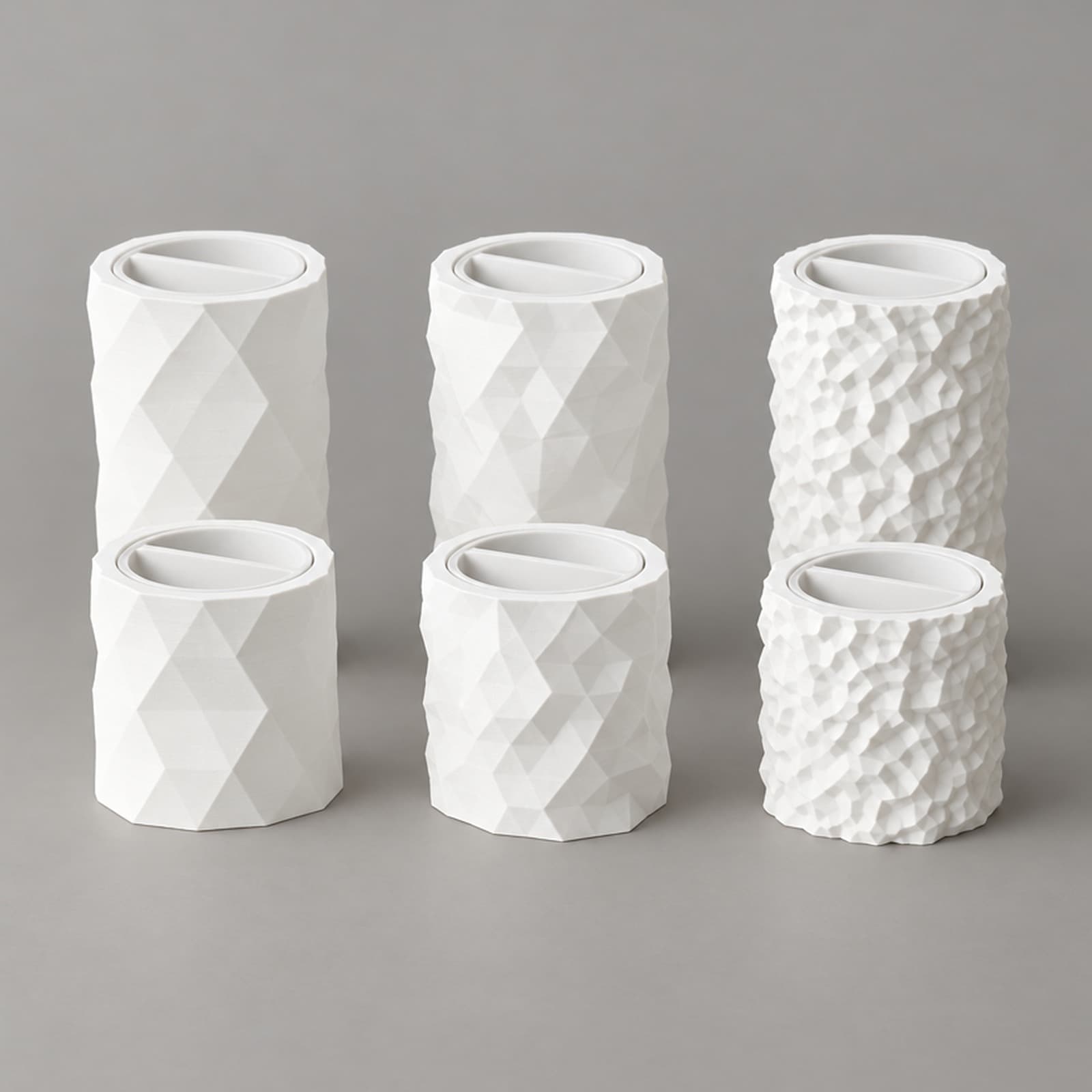 Faccetta – Dosen-Set aus sechs Dosen mit verschobenem Dreiecksmuster aus dem 3D-Druck