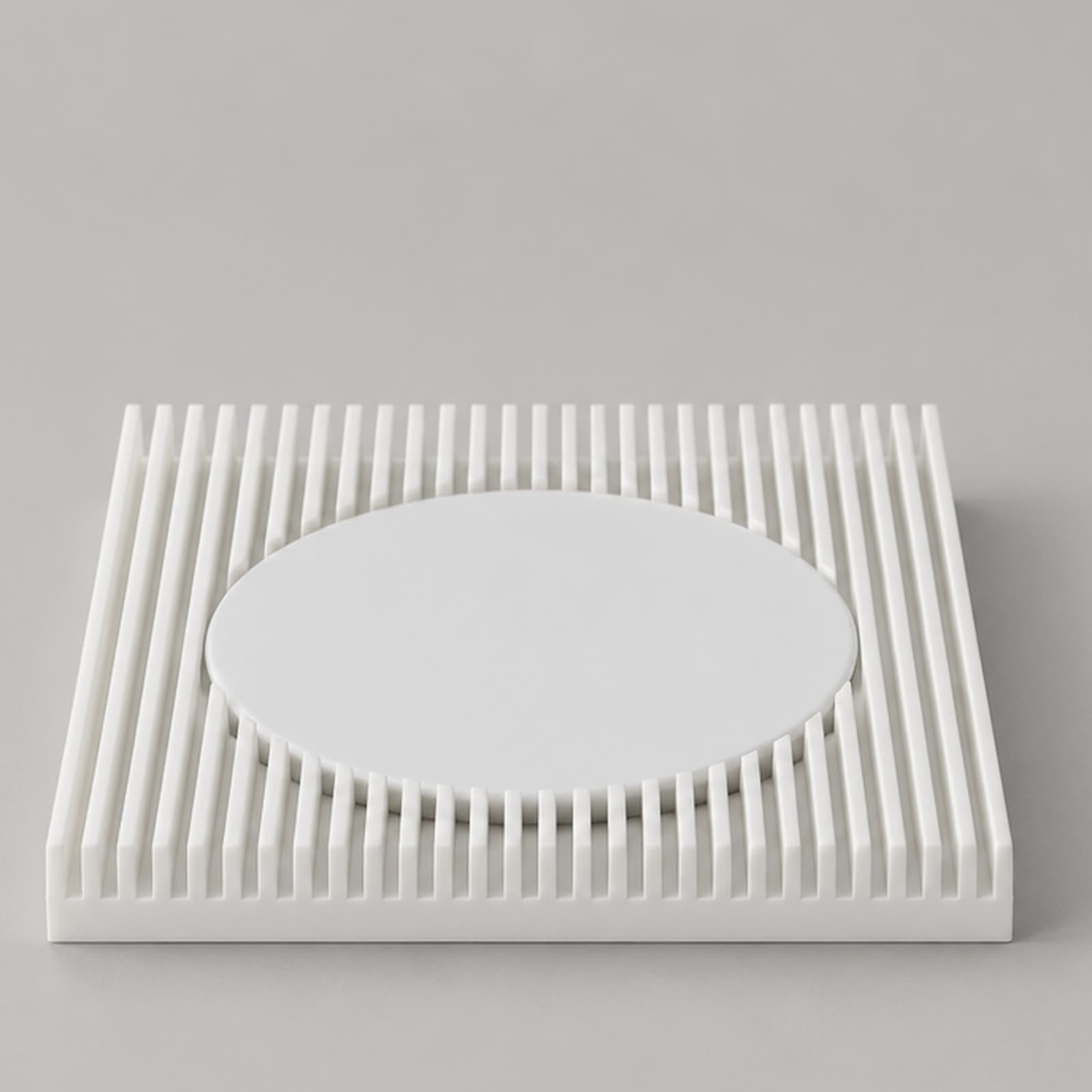 Svuota – flaches Rippen-Tablett mit rundem Einsatz aus dem 3D-Druck