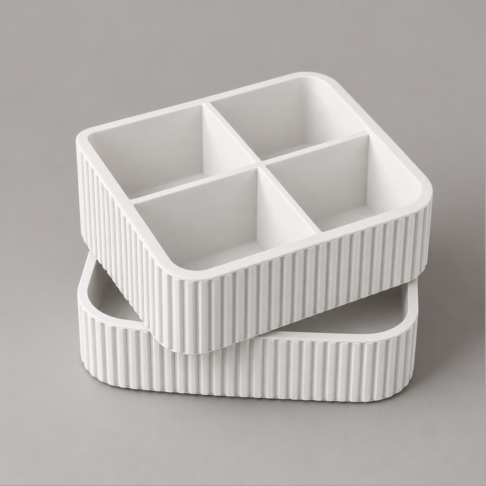 Impila – Organizer aus zwei stapelbaren Schalen mit feiner Rippung aus dem 3D-Druck