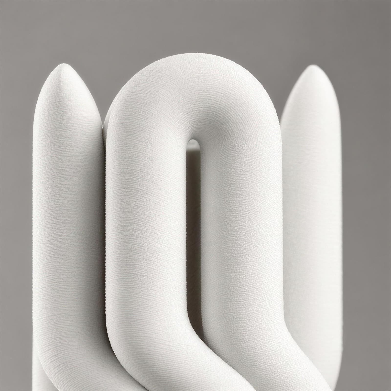 Sigla – hohe Vase mit Außenwand aus verschlungenen Rundrohren aus dem 3D-Druck 3