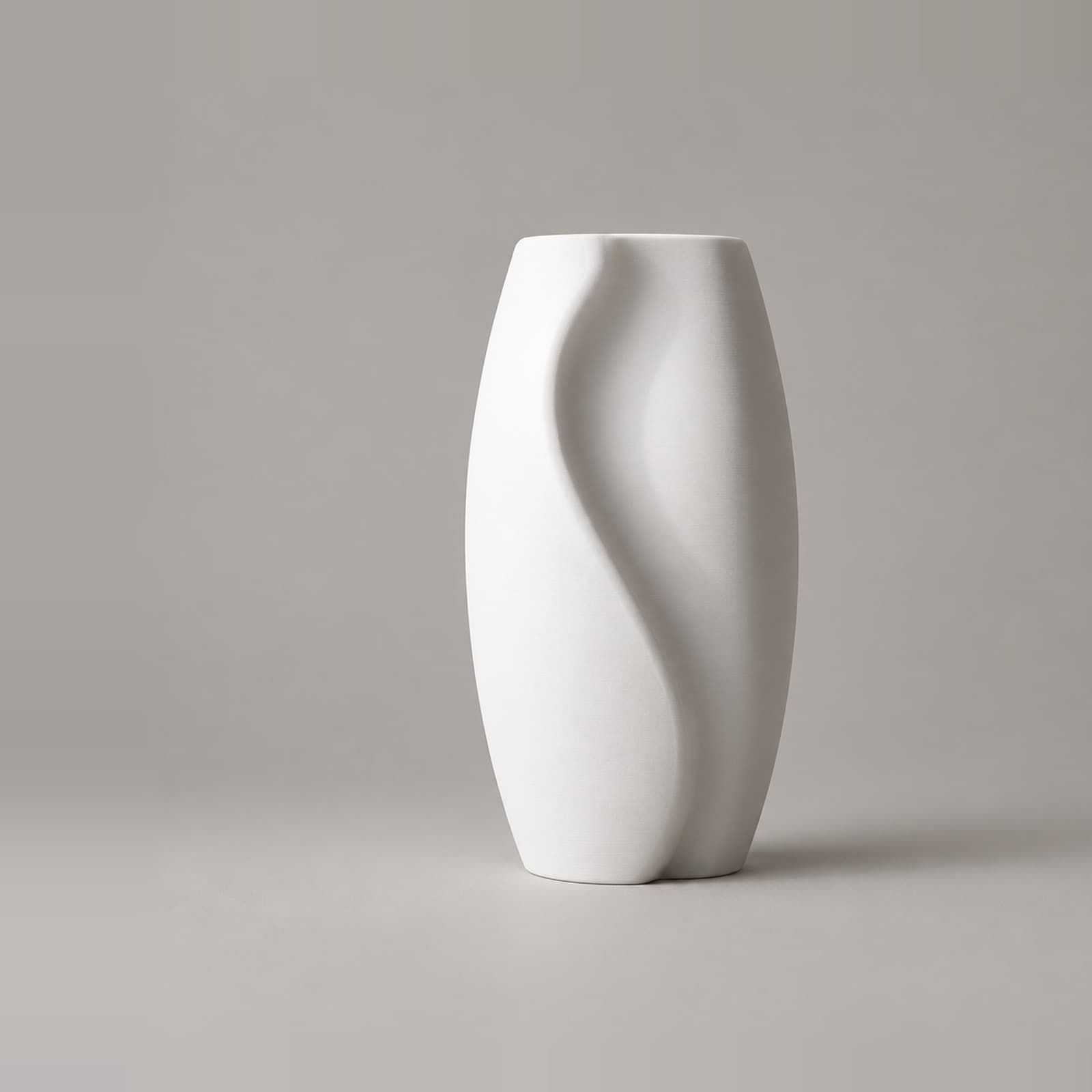 Curva – Vase in Eiform mit S-förmiger Falte aus dem 3D-Druck