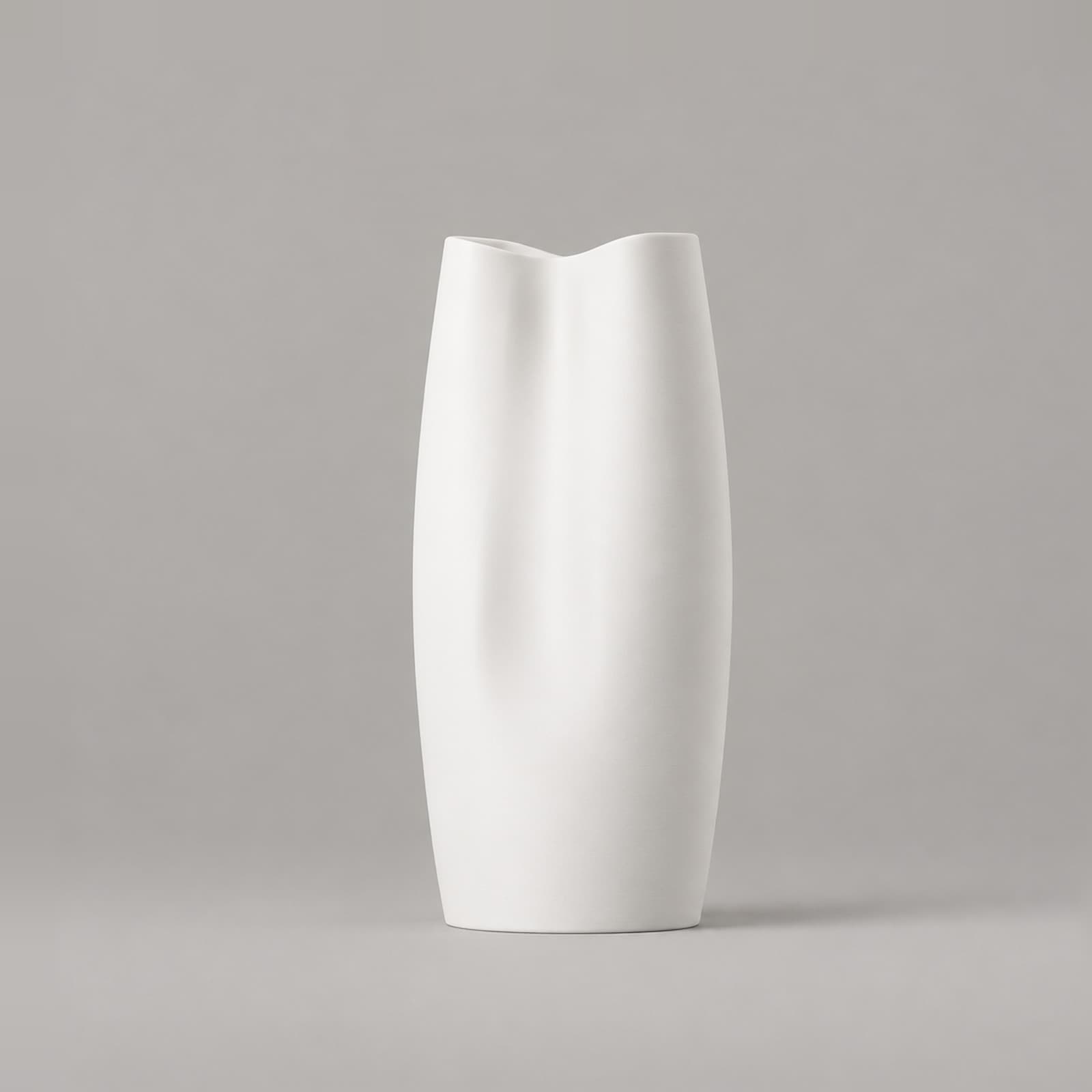 Lieve – Hohe Vase mit geschwungenem Rand aus dem 3D-Druck