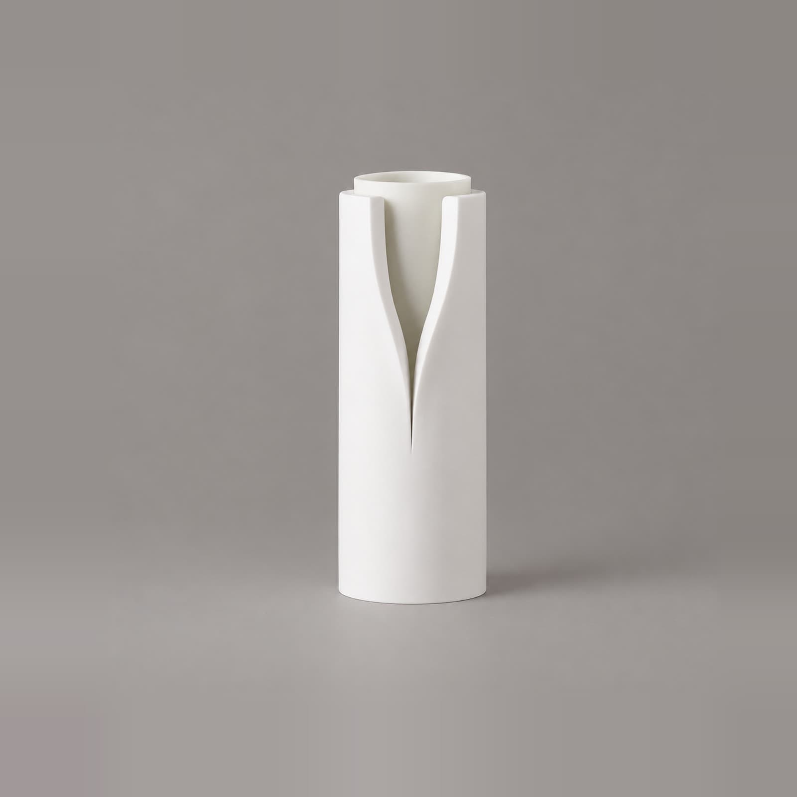 Camicia – zweiteilige Vase mit V-Ausschnitt und Innengefäß aus dem 3D-Druck