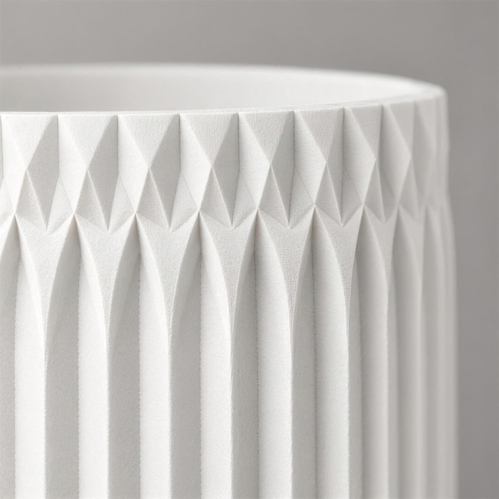 Ogiva – Pflanzgefäß mit Spitzbogenmuster und Untersetzer aus dem 3D-Druck 3