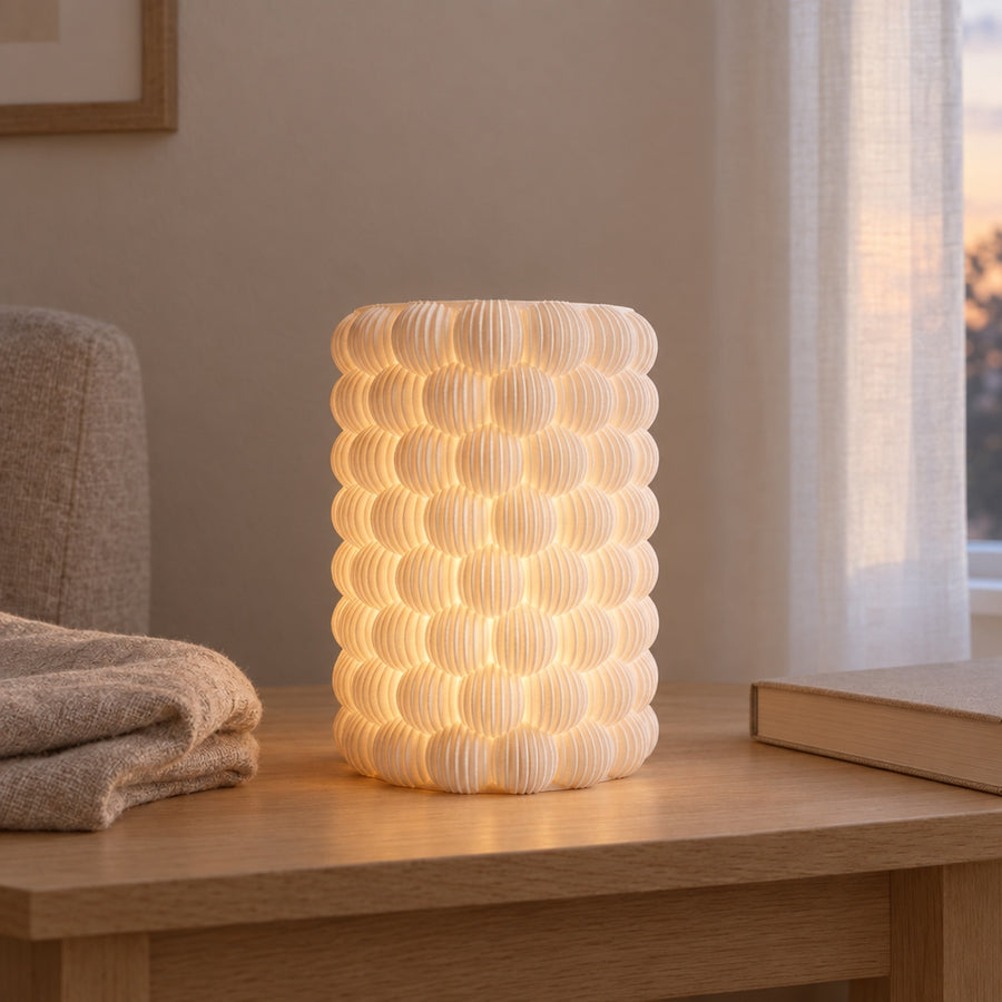 Cella – Teelichthalter für LED-Teelichter mit Wabenstruktur aus dem 3D-Druck