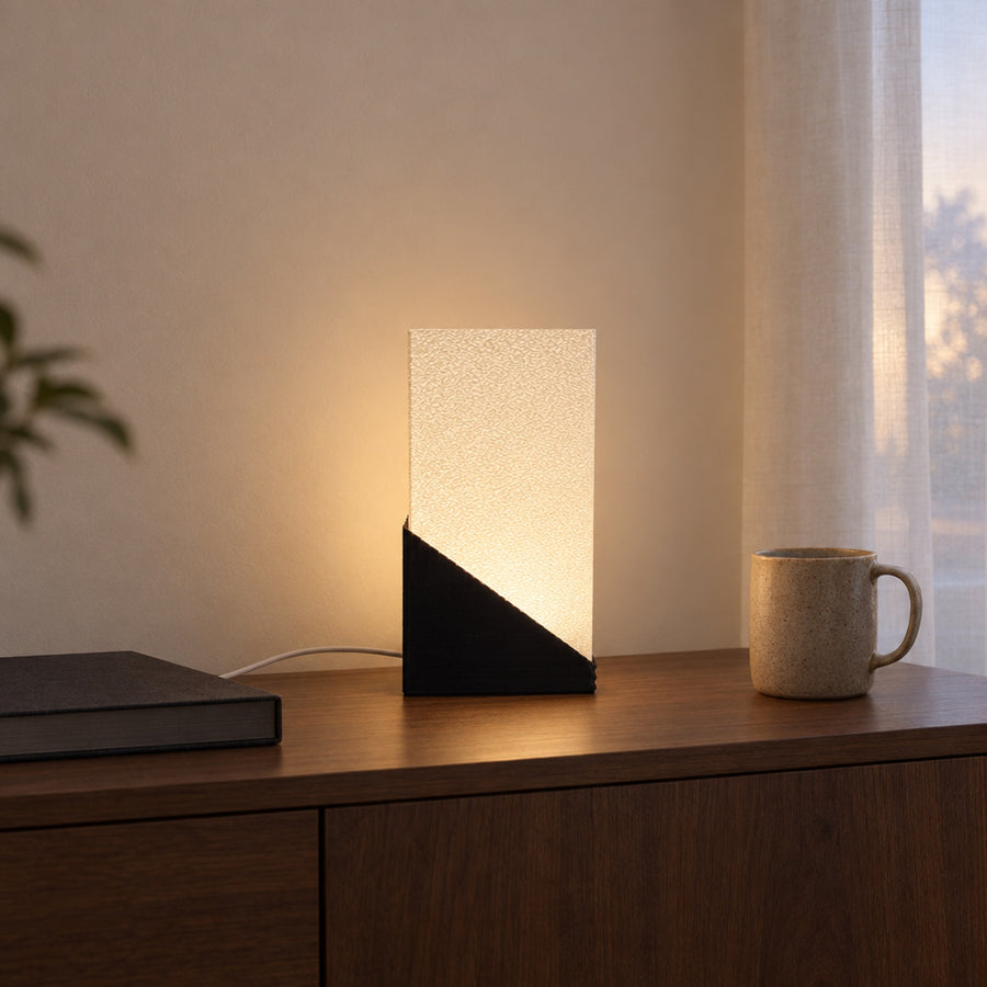 Kanto – Tischlampe modern in eckiger Form aus dem 3D-Druck