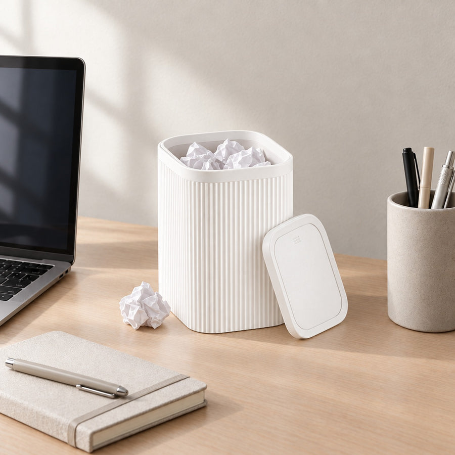 Pattumiera – Tisch-Abfalleimer mit Rippenstruktur und Deckel aus dem 3D-Druck