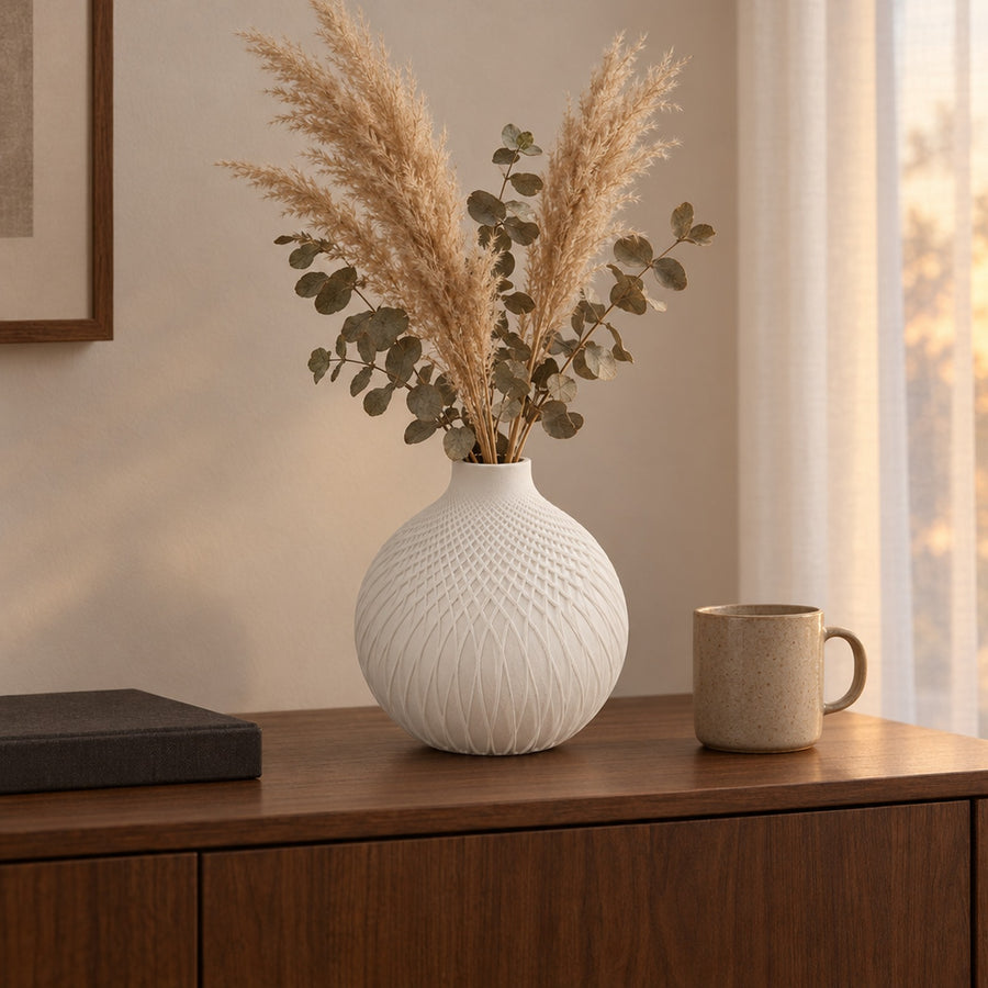 Ampolla – Deko Vase für Trockenblumen in kugeliger Form mit feinem Rautenmuster