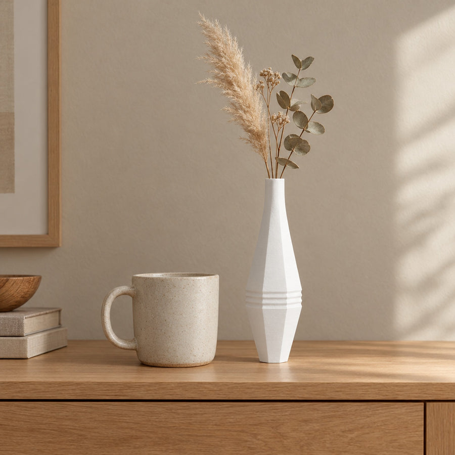 Gambo – schlanke facettierte Vase mit drei Ringrillen aus dem 3D-Druck