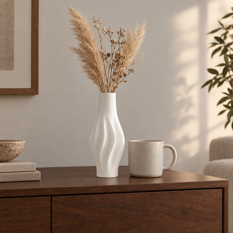 Aletta – schlanke Vase mit gedrehten Flossen aus dem 3D-Druck