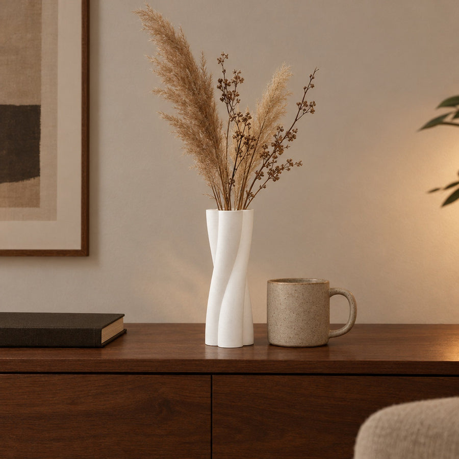 Quadrifoglio – hohe Vase mit kleeblattförmigem Querschnitt und gedrehten Lappen aus dem 3D-Druck