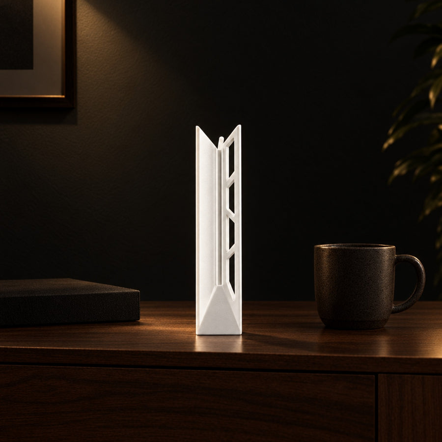 Vittoria – schlanker Pokal mit kantigem Aufbau aus dem 3D-Druck